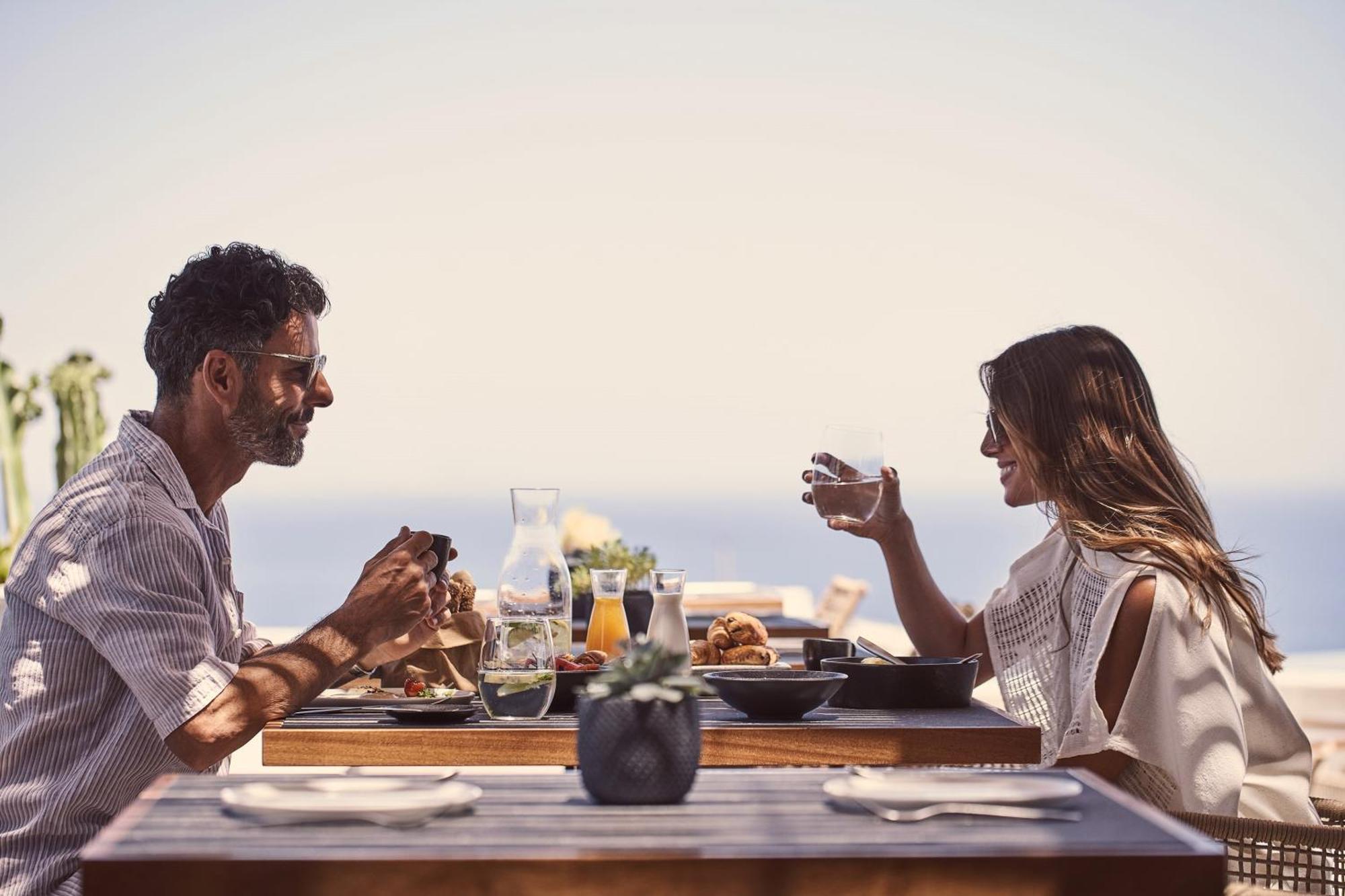 Magma Resort Santorini, In The Unbound Collection By Hyatt Vourvoulos Екстер'єр фото